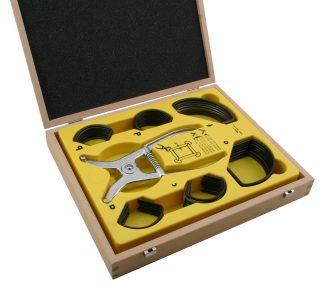 MITRE RINGS & PLIERS IN WOODEN BOX